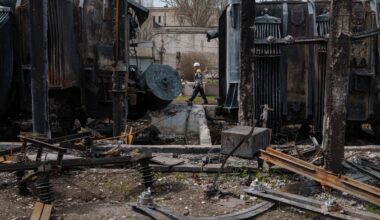 Ukraine, Russia trade accusations in wake of US-brokered deal | Russia-Ukraine war News