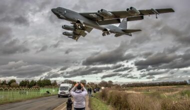 Huge American B-52 bombers land at RAF Fairford base.