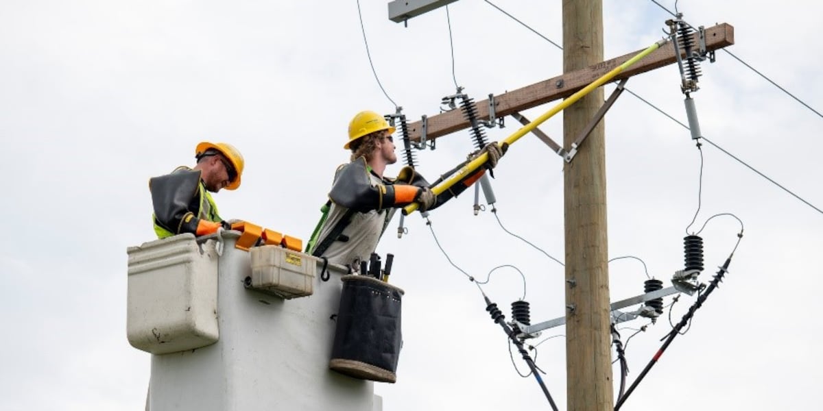 Consumers Energy prepares 600 crews for possible outages this weekend