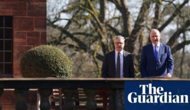 Strong UK-Ireland relations needed now more than ever, Starmer tells summit | Ireland