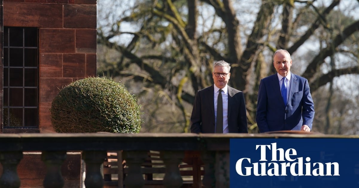 Strong UK-Ireland relations needed now more than ever, Starmer tells summit | Ireland