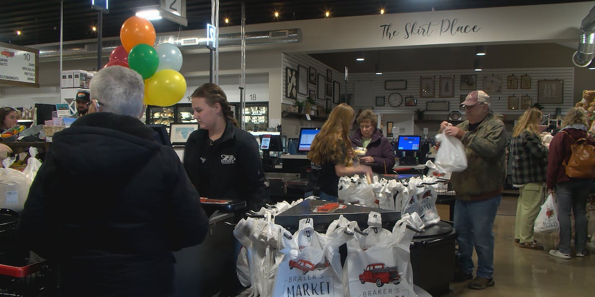 Family-owned Eureka grocery store celebrates five years of business