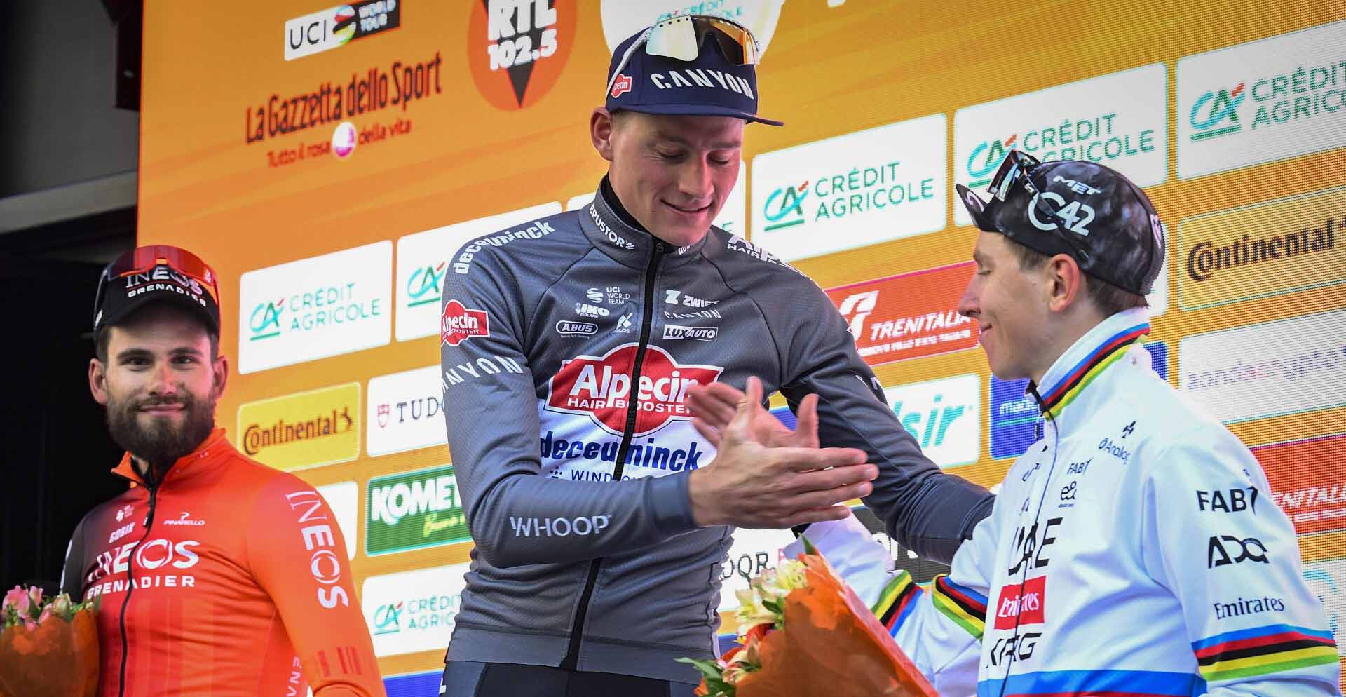 Mathieu van der Poel overklast Tadej Pogacar met actie vol bravoure