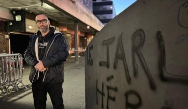 “Nous les avons frappés jusqu’à ce qu’ils s’urinent dessus”. Dans son livre, "le Jarl" revendique des violences sous contrat avec une mairie