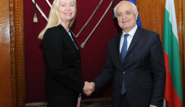 Minister of Defence Atanas Zapryanov Meets with the Ambassador of Norway to Bulgaria