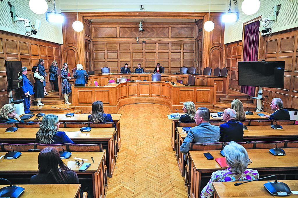 Greece’s Ministerial Immunity Law - tovima.com