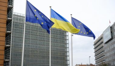 MEPs urge the king of Belgium to facilitate the transfer of €250B in Russian assets to aid Ukraine.