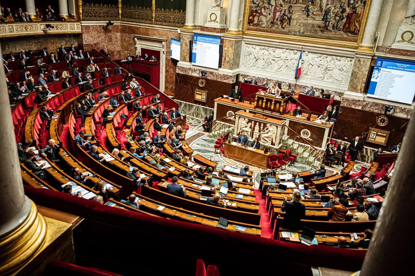 Les députés votent une résolution en faveur de l’Ukraine, le RN et son allié ciottiste s’abstiennent, LFI et les communistes votent contre