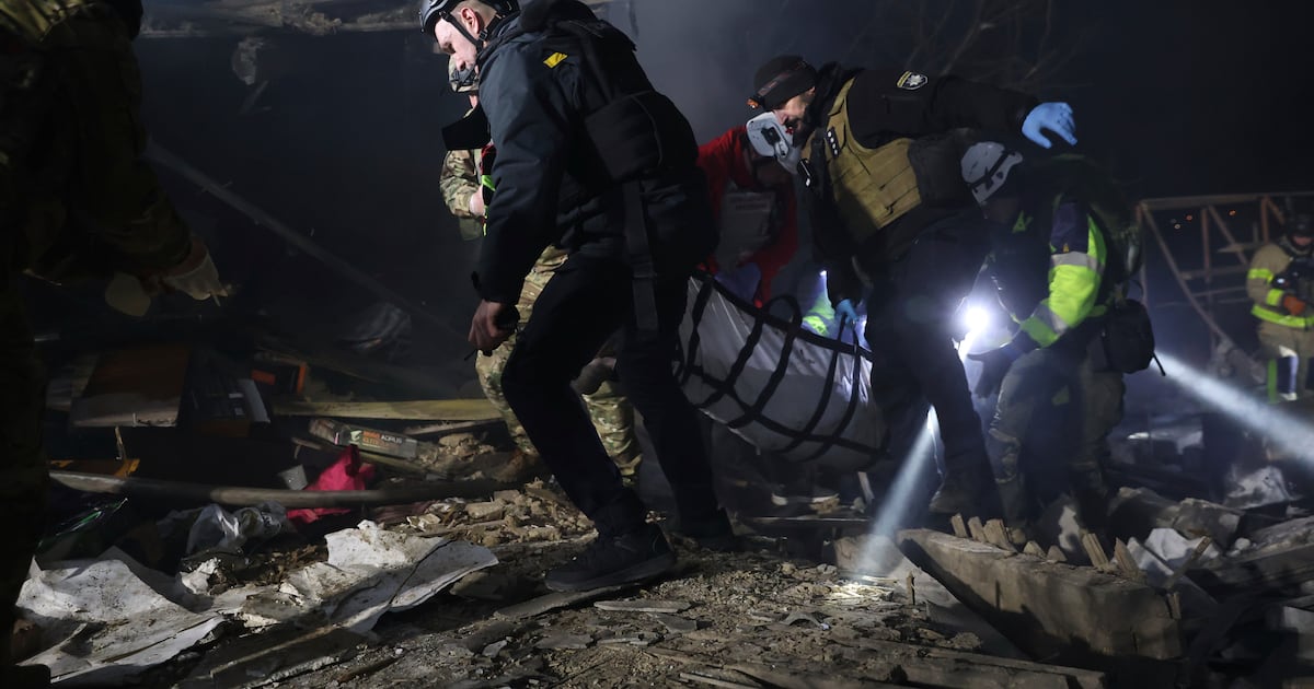 3 people killed in Russian attacks on Ukraine’s Zaporizhzhia despite limited truce