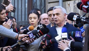 Identity Crisis: Romanian Media Coping with Polarizing Times