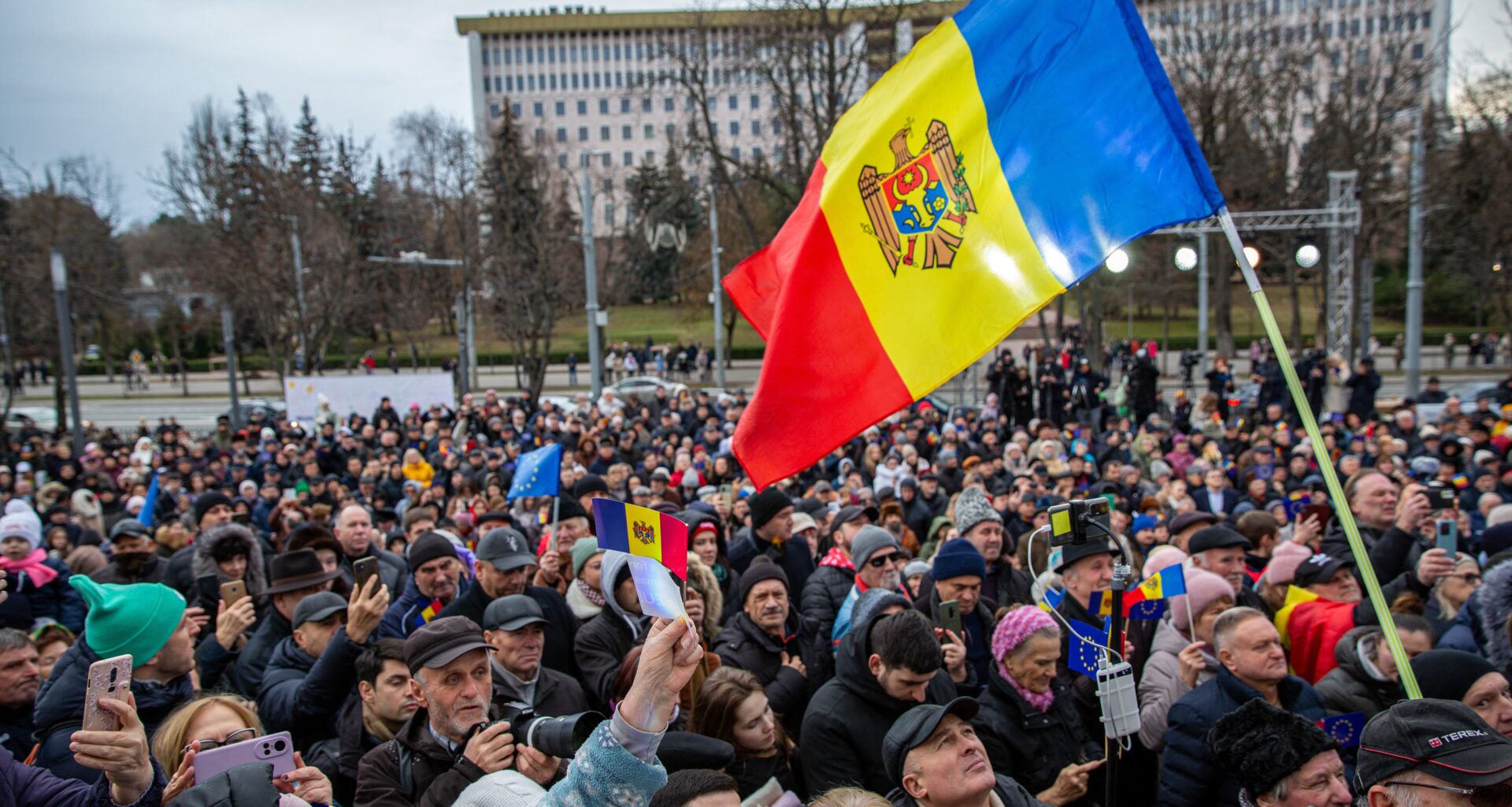 How the US Can Beat the Kremlin in Moldova