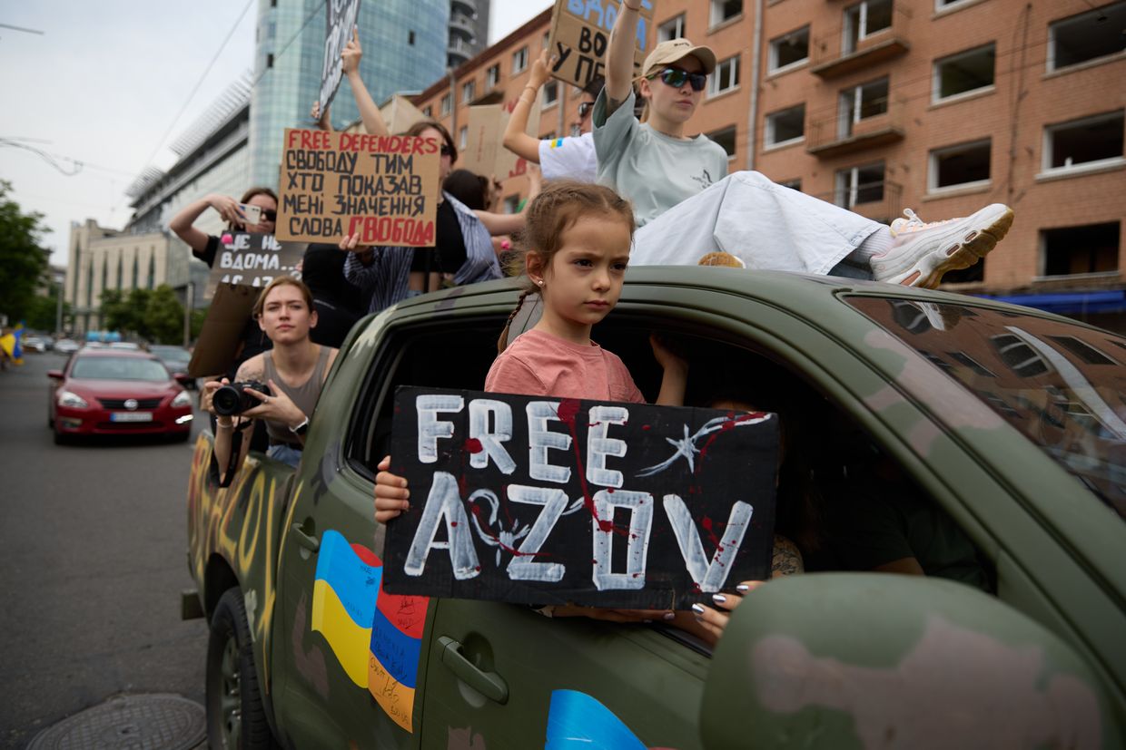 Kavkazskaya oil facility still burning; Ukraine returns over 4,000 POWs from Russian captivity since 2022