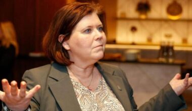 Iceland minister who had a child with a teenager 30 years ago quits » Capital News
