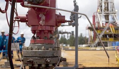 Tightening US tariffs on Venezuela threatens crude oil trade with India
