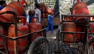 House panel stresses construction of underground LPG caverns