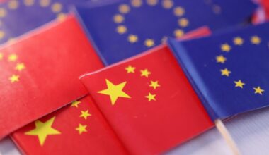 Chіna’s economy tsar invites EU trade chief to jointly resist tariff threats