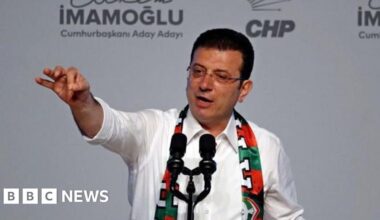 Ekrem Imamoglu: Protests erupt in Turkey after Erdogan rival arrested