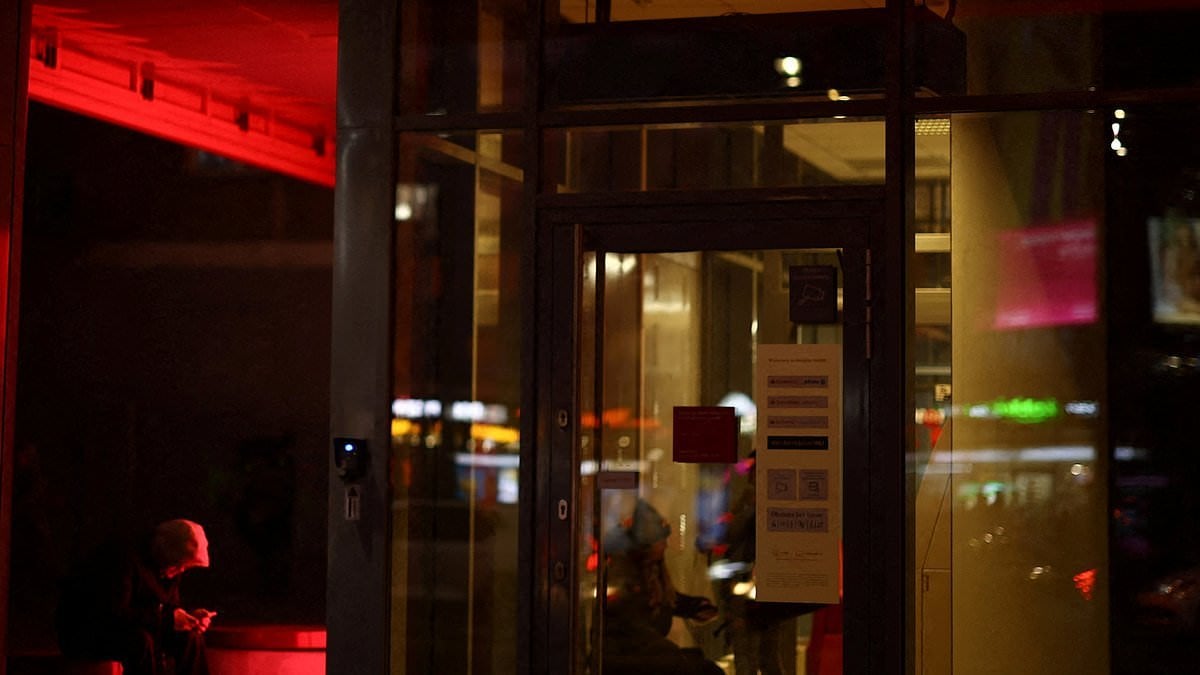 Santander to shut 95 branches on British high street with 750 jobs at risk after 'difficult decision'