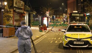 Man dies on High Street after 'disturbance' at Wetherspoons pub
