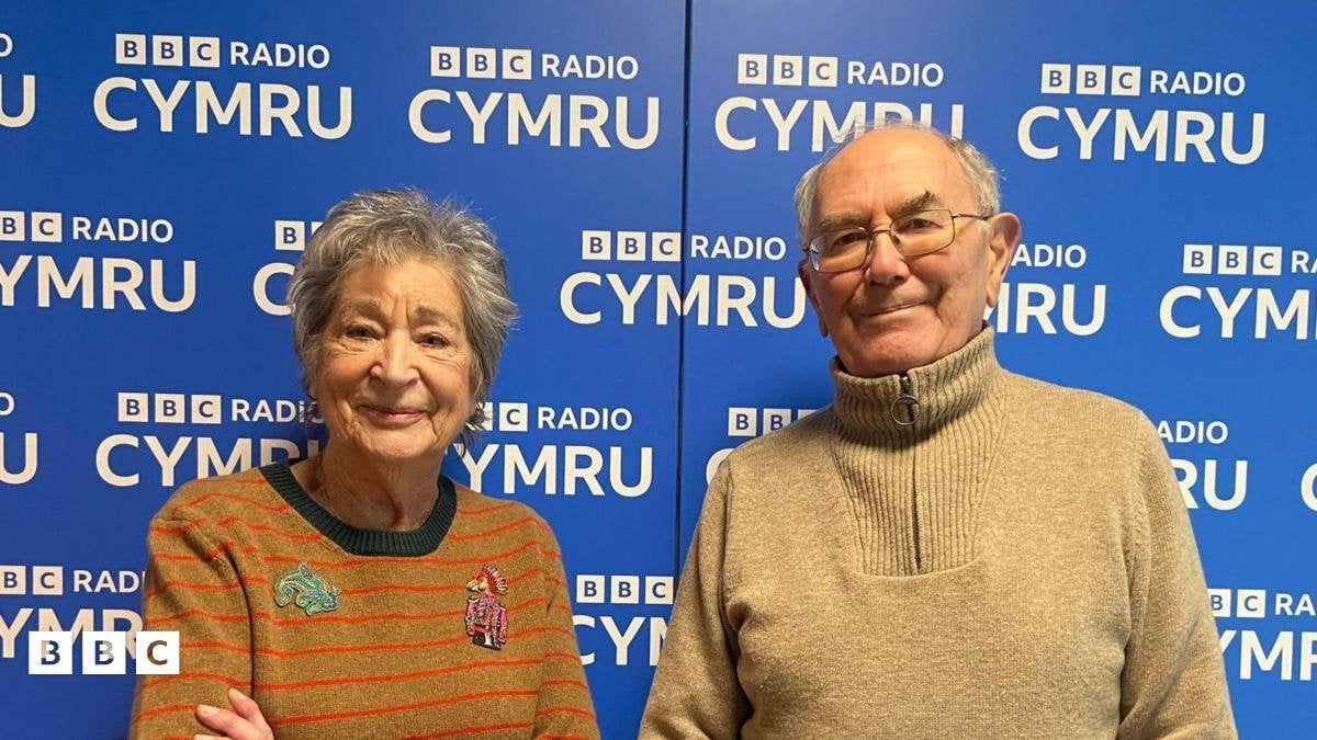 Eurfyl ap Gwilym: Dadlau gyda Paxman a dyddiau cynnar y cyfrifiadur