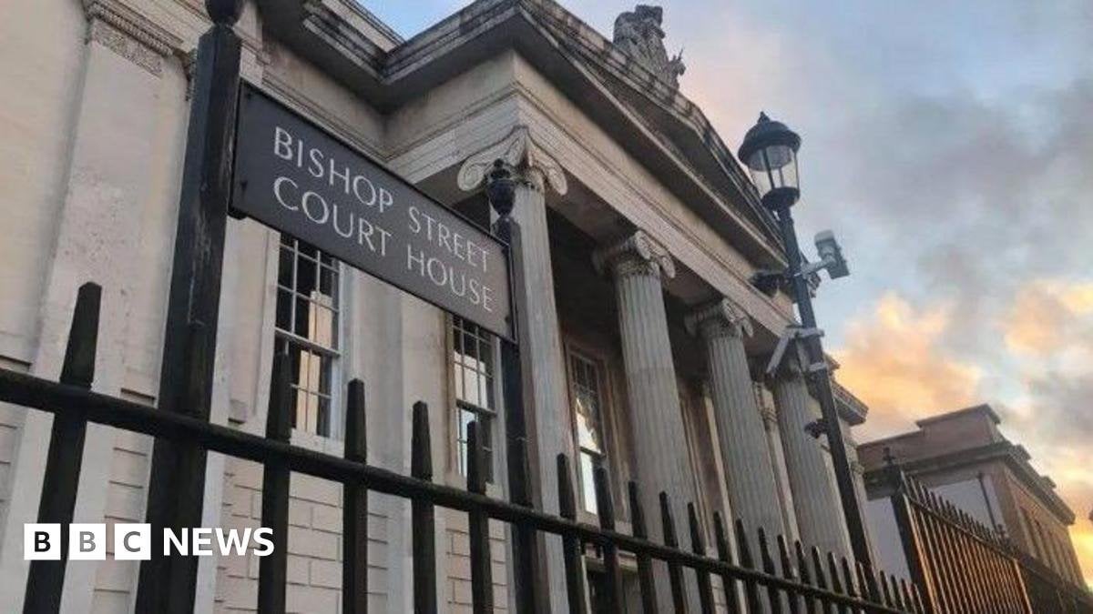 Man sentenced after breaking victim's jaw in bar