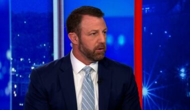 GOP Senator Mullin of Oklahoma admits tariffs are taxes that are paid by consumers