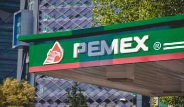 Pemex in talks with Slim for oil and gas projects