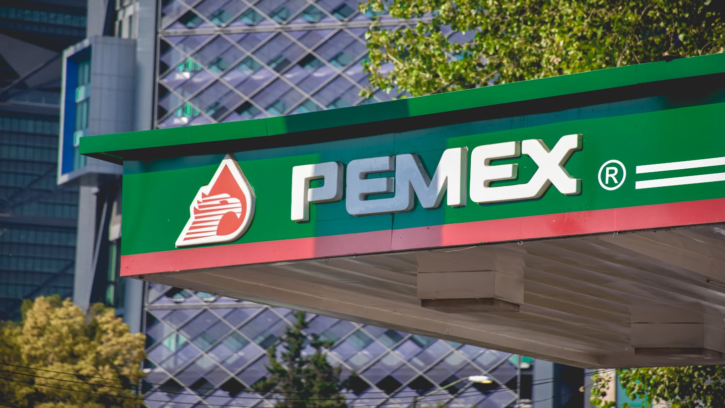 Pemex in talks with Slim for oil and gas projects