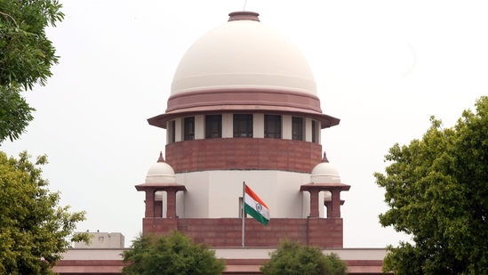 The Supreme Court bench highlighted that economic growth and environmental conservation are not mutually exclusive, drawing from past jurisprudence. (File photo.)(PTI)