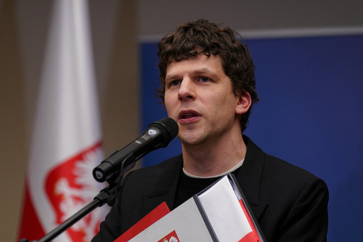 Polish PM offers Jesse Eisenberg military training to ‘land new James Bond role’