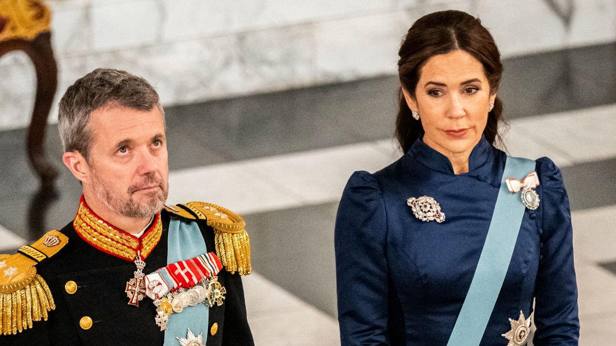 Queen Mary Too Ill to Attend Engagements, Says Royal Family