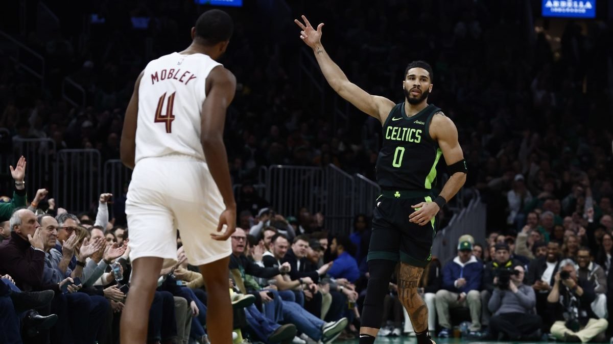 Celtics leading first-place Cavs at TD Garden – NBC Sports Boston