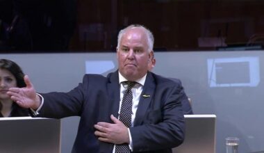 Andrew RT Davies reported to Standards Commissioner for using Nazi terminology to describe Plaid activists