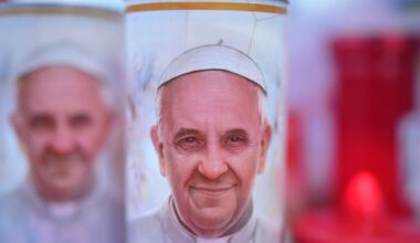 Wie geht es Papst Franziskus? Aktuelle Meldungen im Liveticker (13.3.2025)