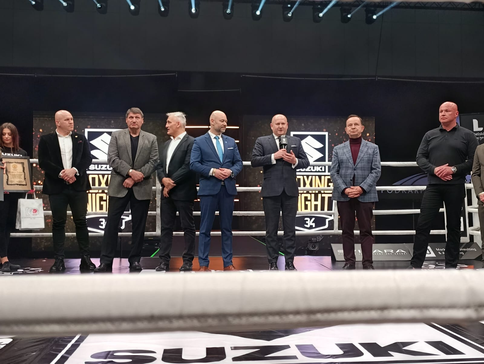 34. Suzuki Boxing Night: Polska pokonała Niemcy, tłumy kibiców i gwiazdy na widowni
