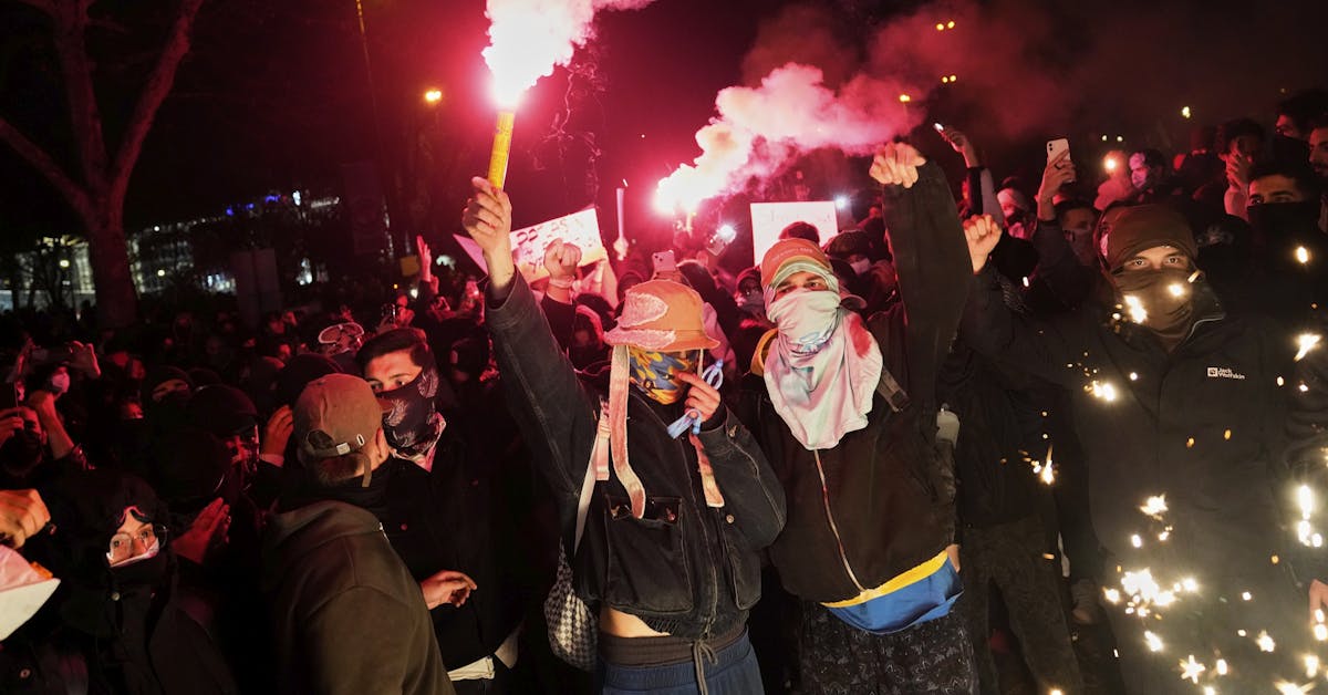 Hundratusentals demonstrerade i Istanbul - Västerbottens-Kuriren