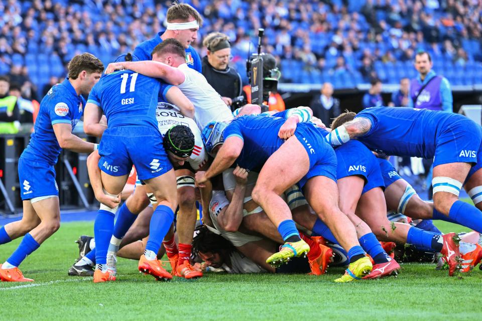 Italy were thrashed by France (AFP via Getty Images)