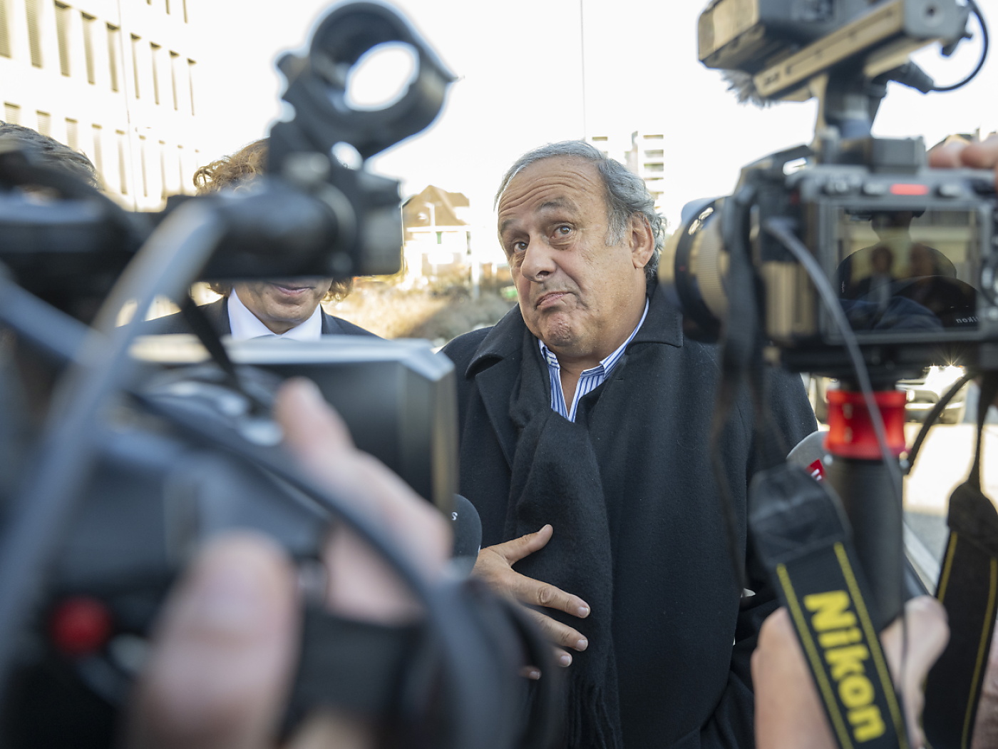 Federal prosecutor upholds accusation of fraud against Blatter and Platini