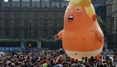 Sadiq Khan warns Trump to prepare for protests on second state visit