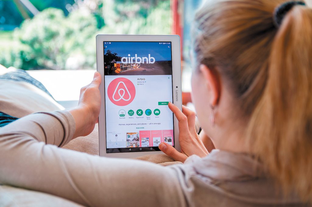 Airbnb Easter - Demand Surges in Greece for Holiday Season