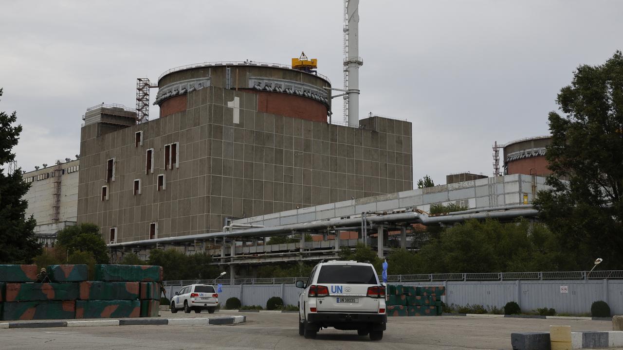 Ukraine-Liveblog: ++ IAEA-Mission erreicht AKW Saporischschja ++