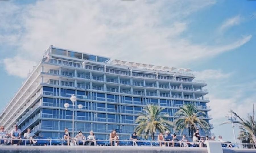 Cyprus faces licensing crisis as only 100 hotels secure permits ahead of tourist season, KNEWS
