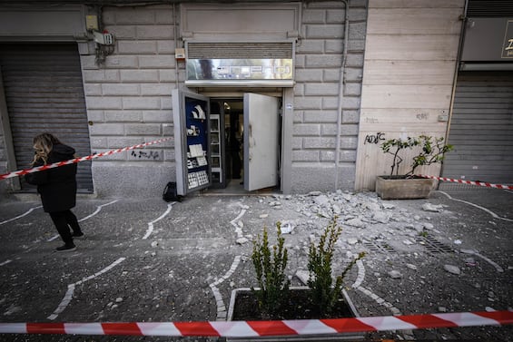 Terremoto Napoli, paura ai Campi Flegrei. Nuova scossa magnitudo 3.5