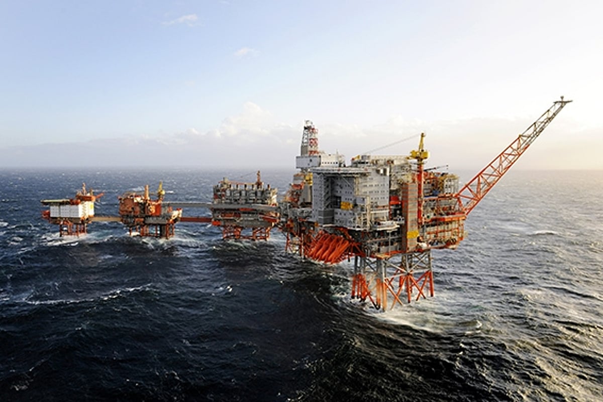 Norway's February oil, gas output beats forecast