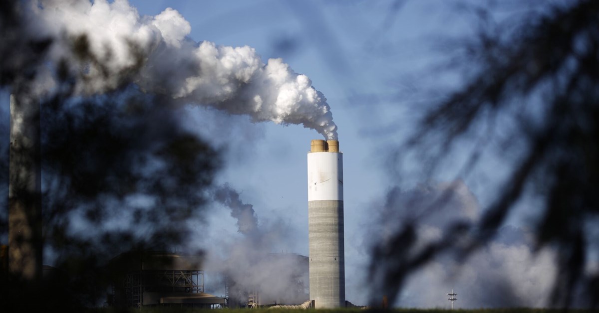 US Crafting Plan to Stem Coal-Plant Closures, Energy Chie...