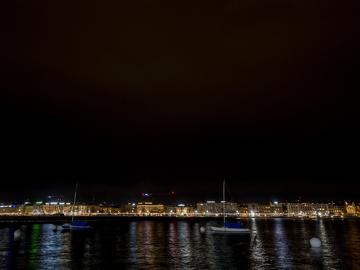 Many Swiss municipalities switched off the lights for "Earth Hour"