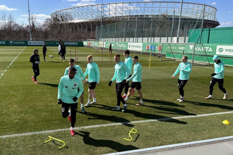 Austria's David Alaba and his teammates practice during a training session, ahead of Thursday's Nations League play-off soccer match against Serbia. Florian Haselmayer/APA/dpa