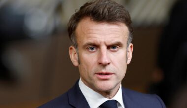 Le président algérien affirme que son «unique point de repère» en France est Macron