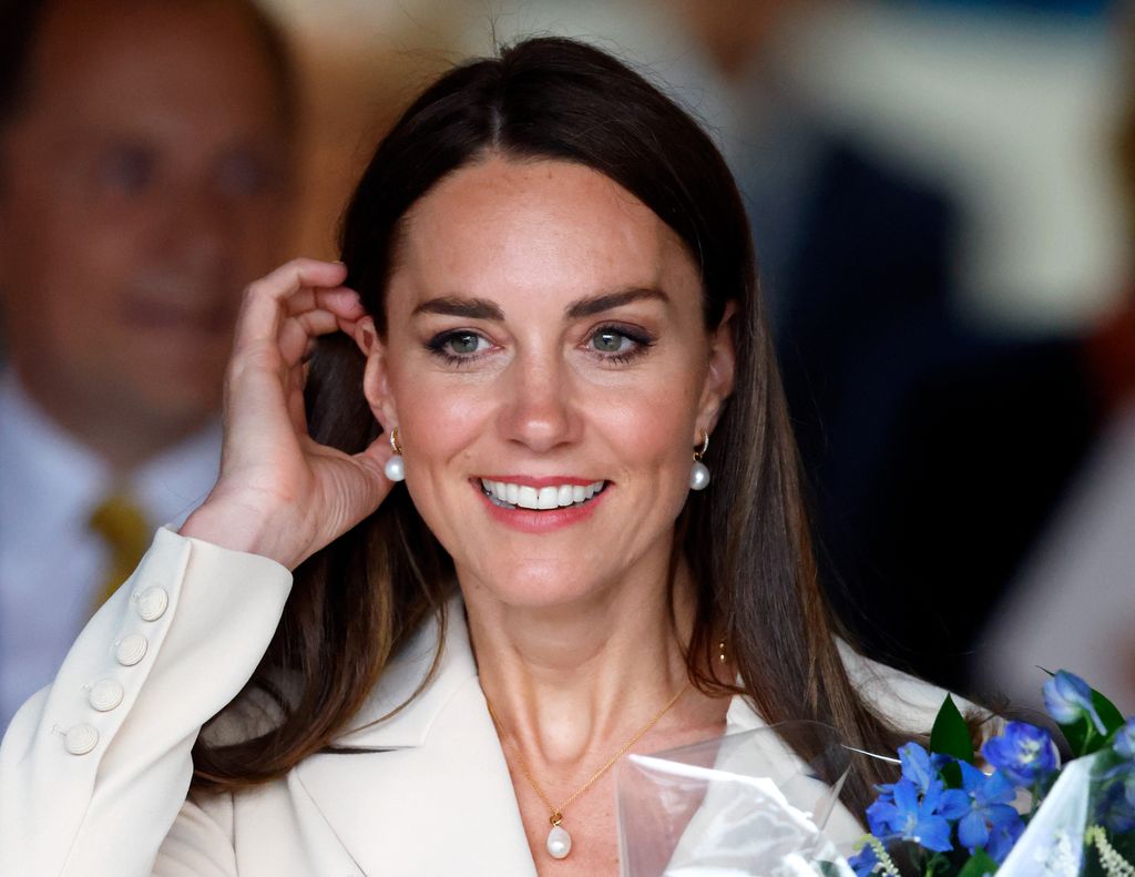 Kate Middleton pearl necklace