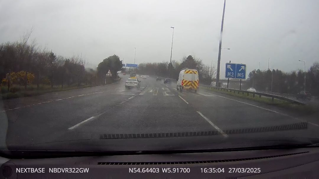 Good luck everybody else (M2 Greencastle Northbound - Fiat 500)